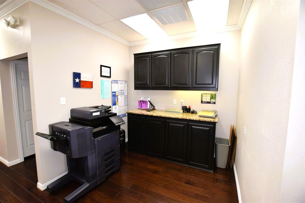 Wilshire Square Add - Commercial Sale