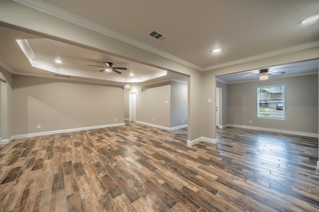 1813 Tompkins Drive