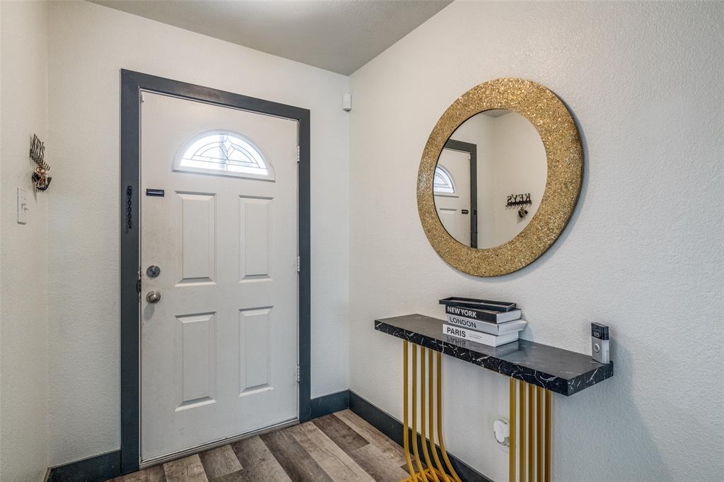 703 Moss Glen Trail