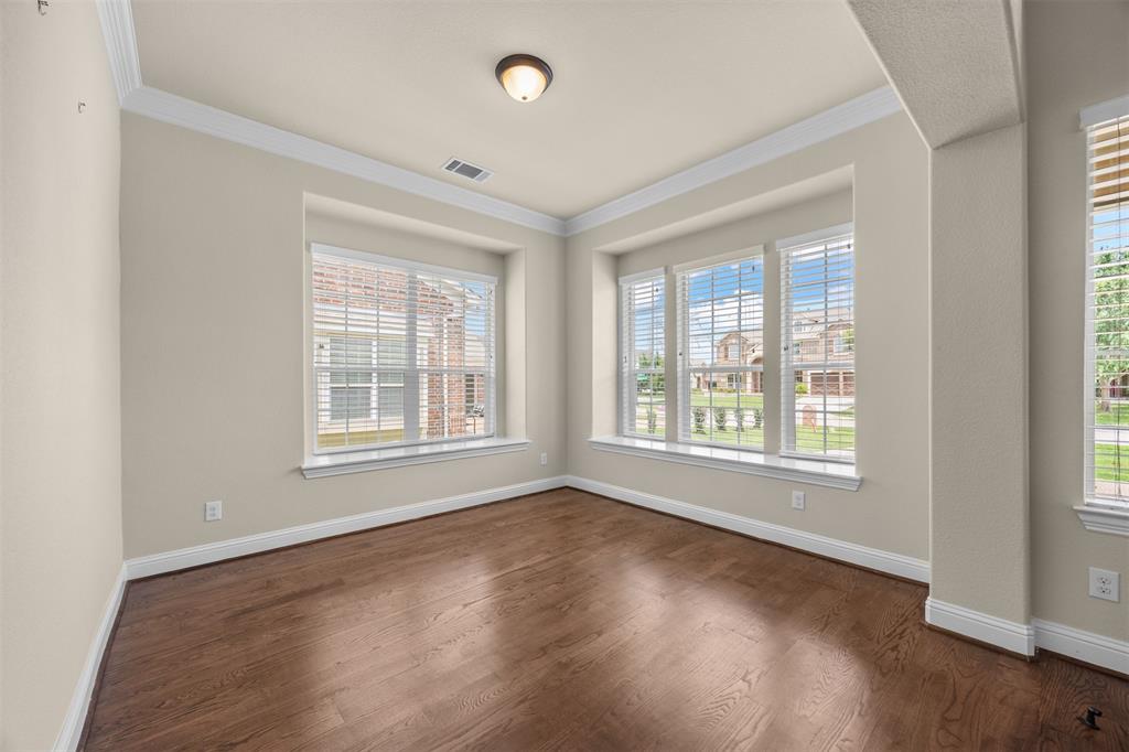 6425 Abbotsford Drive