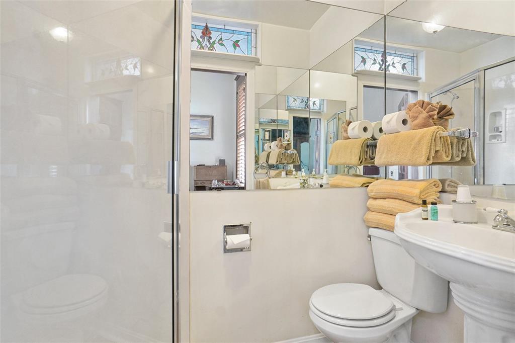 Victorian House Bed & Breakfast James Veasey Sur - Commercial Sale