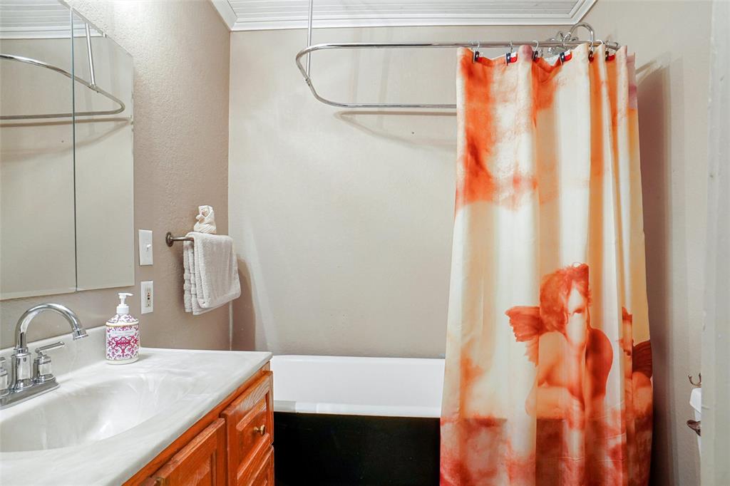 Victorian House Bed & Breakfast James Veasey Sur - Commercial Sale