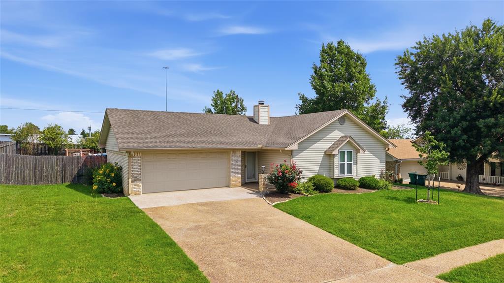200 E San Benito Drive