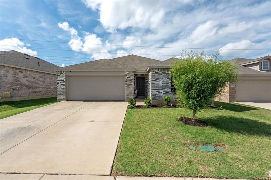 This charming single-story home in Fort Worth’s desirable Newberry Point community offers 3 bedrooms and 2 bathrooms with a modern open-concept layout. Built in 2022, it features a spacious living area with a tray ceiling, a stylish kitchen with quartz countertops and stainless steel appliances, and a private owner’s suite with an oversized shower. Located in the Crowley ISD with convenient access to schools, shopping, and dining, this home is a perfect blend of comfort, style, and convenience.