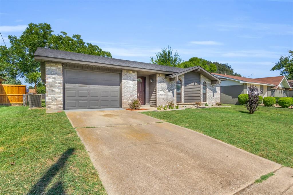 710 Country Lane