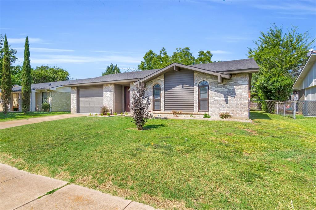 710 Country Lane