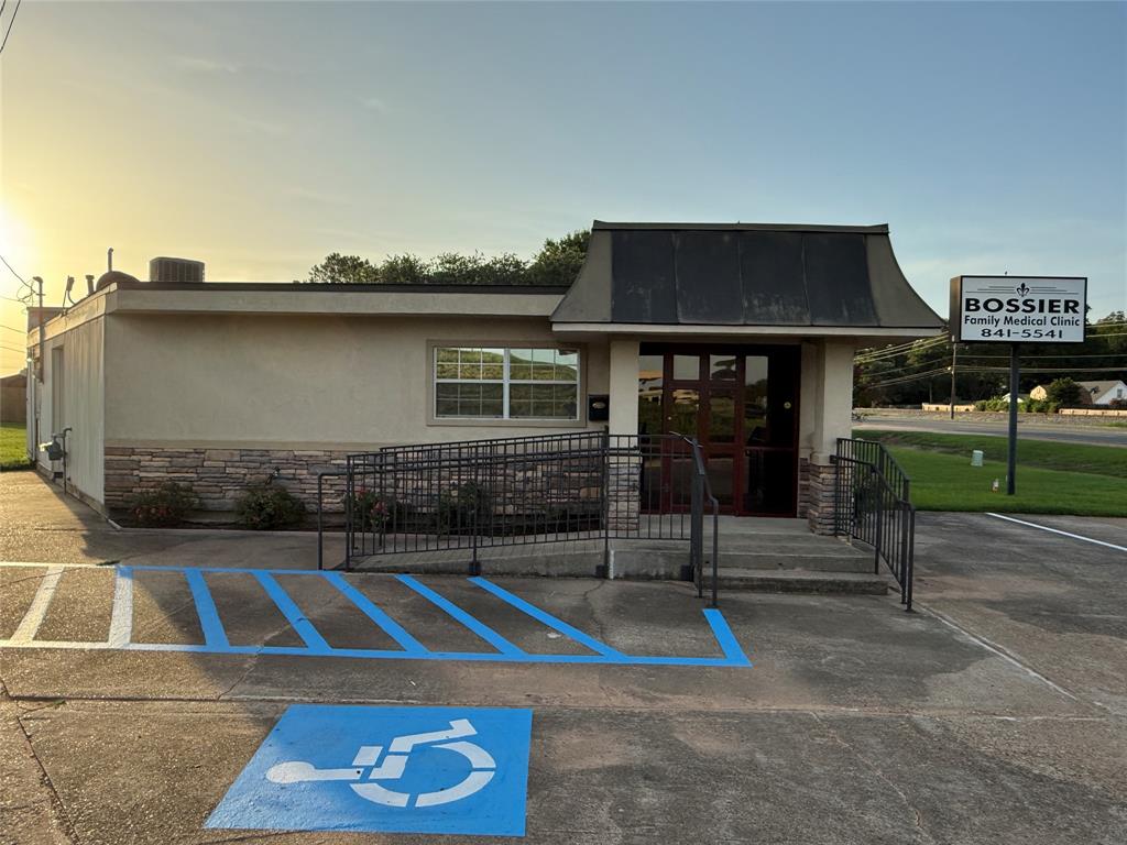 3330 Barksdale Boulevard