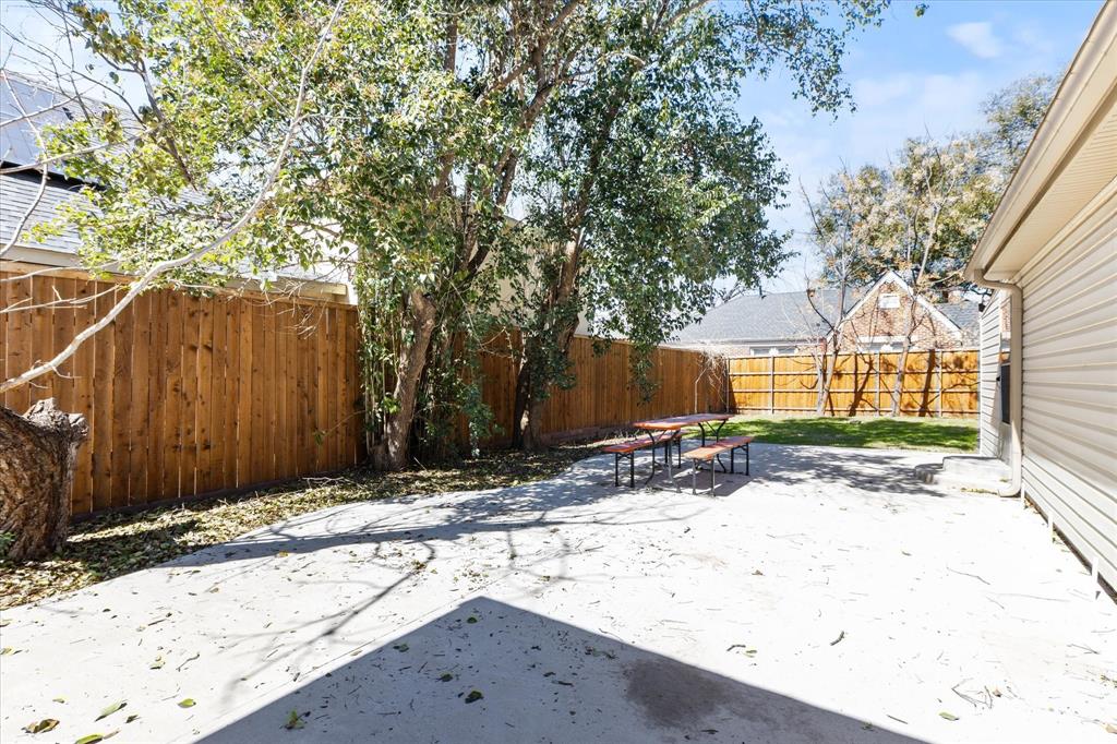 Oak Lawn Heights - Residential