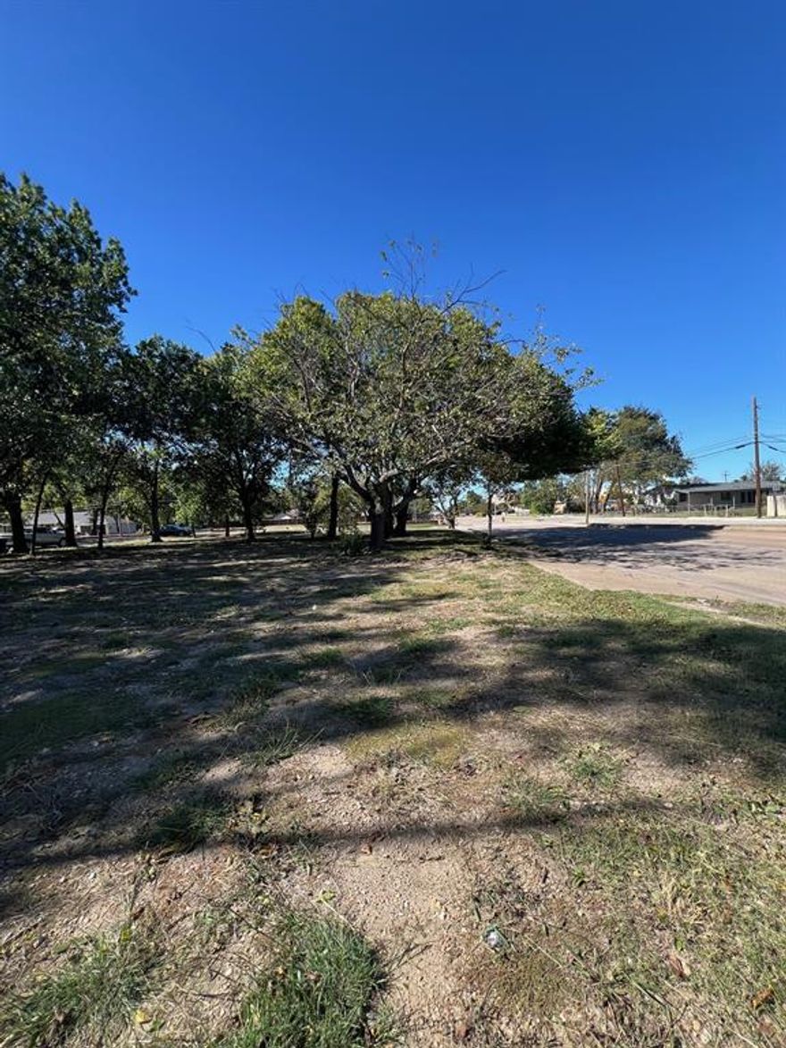 Opportunity knocks with this fantastic vacant corner lot in a well-established Dallas neighborhood, ready for your vision. Whether you’re a builder, investor, or future homeowner, this spacious 0.382-acre lot offers endless possibilities. Nestled among beautiful mature trees, it provides the perfect canvas to build your dream home or a prime investment property. With easy access to major highways, shopping, dining, and entertainment, this location is both convenient and desirable. Don’t miss out—bring your ideas and make this land your own! Lot is ready to build, ideal for investors or homeowners, and in a great location. No survey on hand—buyer to verify all details. Seize this rare opportunity today!