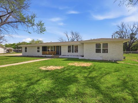 3168 Jane Lane Haltom City TX 76117