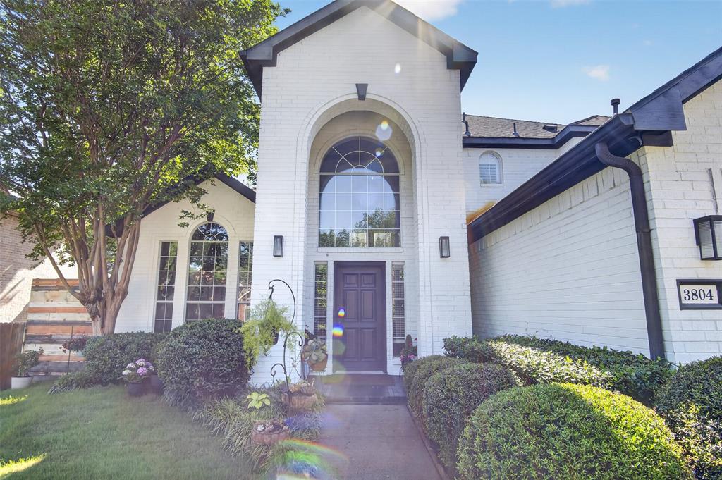 3804 Comanche Trail