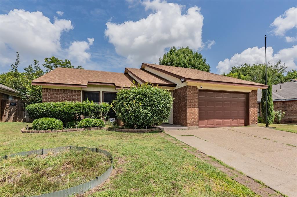 1524 Lincolnshire Way