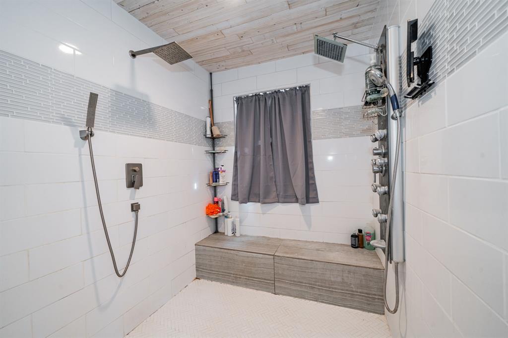 E ALVARADO - Residential