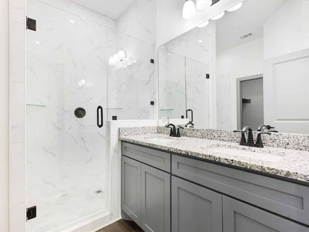 Paradise Bay - Residential