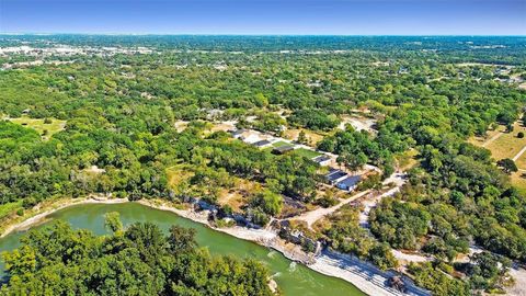 Photo of 1135 Riverwood Road, Dallas, TX 75217 (MLS # 21088585) Photo of 1135 Riverwood Road, Dallas, TX 75217 (MLS # 21088585)