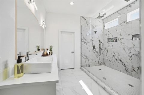 Tiny photo for 1135 Riverwood Road, Dallas, TX 75217 (MLS # 21088585)