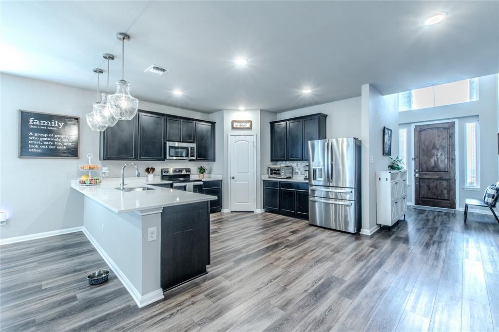 7514 Broadmoor Cove