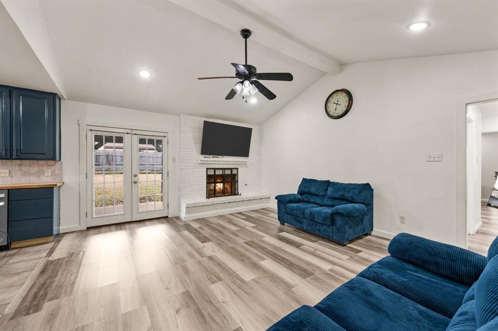 2204 Mountainview Drive