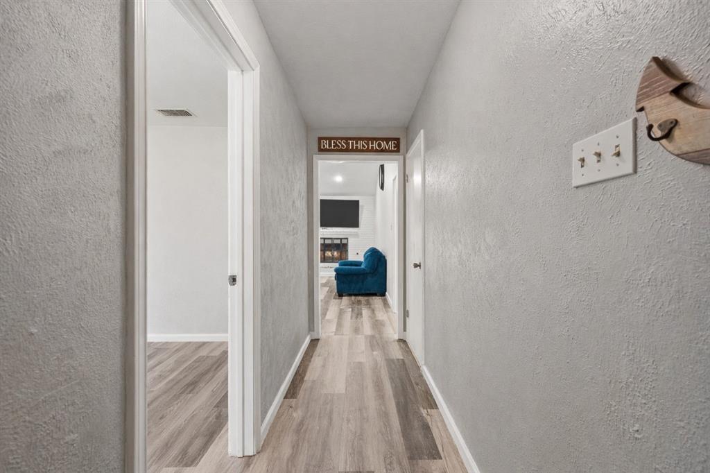 2204 Mountainview Drive