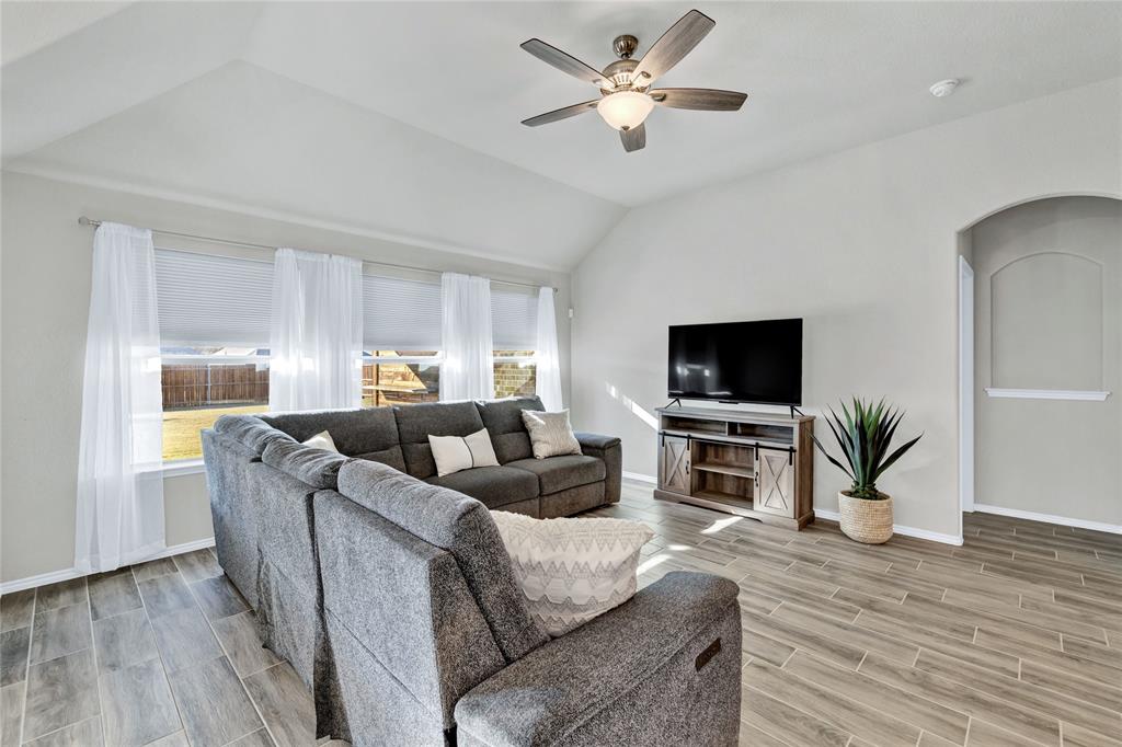 Hulen Trls Ph I - Residential