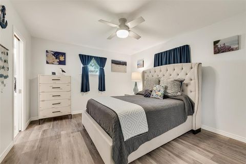 Tiny photo for 3705 Country Club Road, Arlington, TX 76013 (MLS # 21092873)