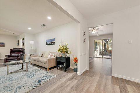 Tiny photo for 3705 Country Club Road, Arlington, TX 76013 (MLS # 21092873)