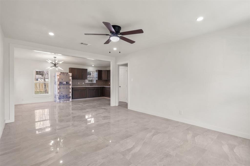 5109 Roxie Street