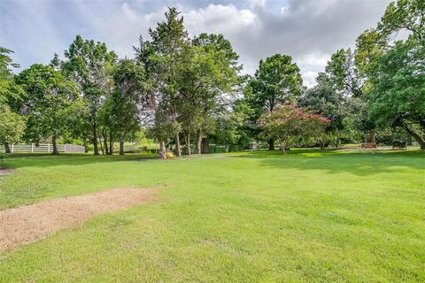 A home in Corsicana