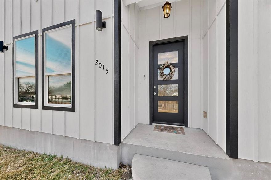 Built in 2021, this like-new home features a versatile open layout nestled on a spacious, fully fenced corner lot. Step off the covered front entry into this bright & airy one-story complete with gorgeous vaulted ceilings, modern fixtures & great natural light throughout. A cozy living room flows seamlessly into the dining area & kitchen, accented by a wall of windows in the main space. Kitchen is complete with a large island & breakfast bar, SS appliances, pantry & ample cabinet storage, with a full laundry room located between the kitchen & garage. Expansive primary suite features room for seating & an ensuite with dual vanities, rain shower, Hollywood bath & huge walk-in closet. Secondary bed & bath are on the opposite end of the home. Remaining bedrooms share a full bath, each with ample closet space. Outside, enjoy a fully fenced, private backyard complete with mature shade trees & plenty of room for pets & play. Plus, an electric driveway gate AND an attached 2-car garage for extra security. Don't miss this charming home priced to SELL!