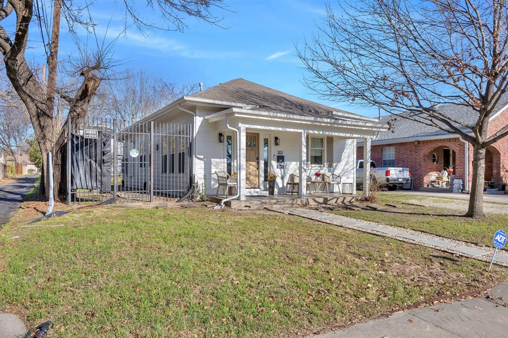 302 S Saint Mary Avenue