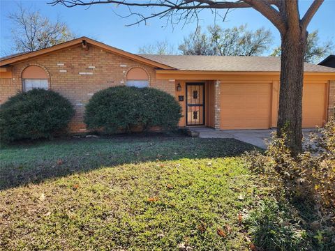 620 Smith Avenue Crowley TX 76036