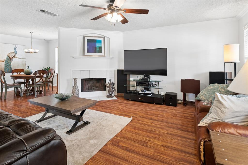 2313 Tisbury Way