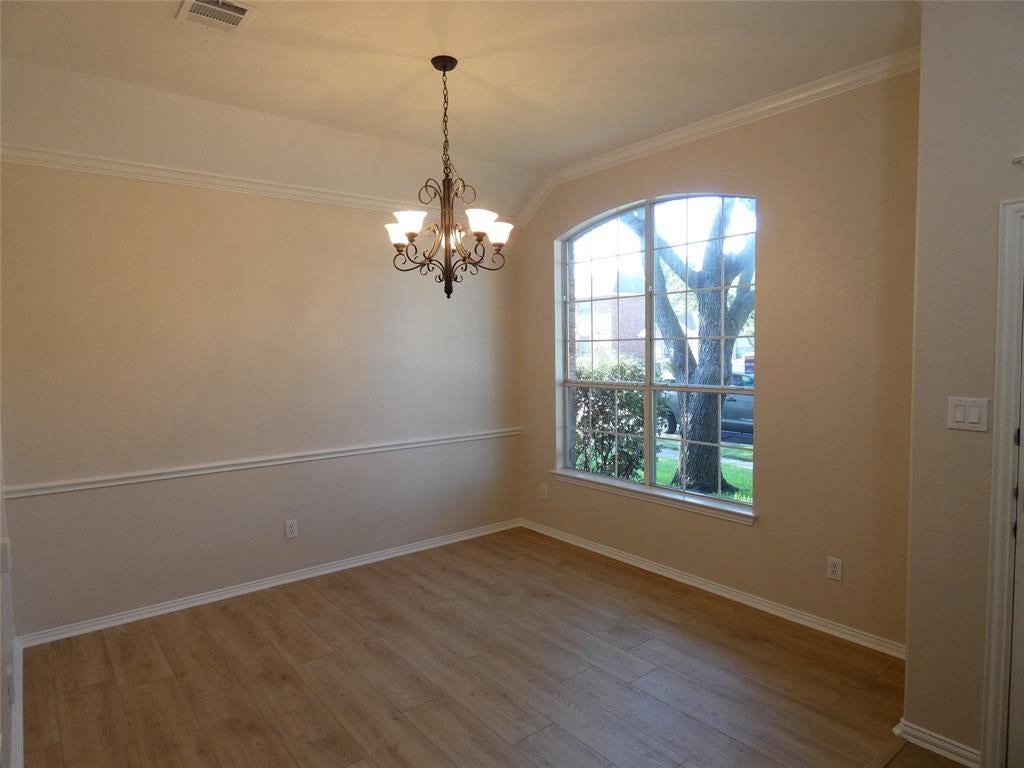 2967 Wild Oak Lane