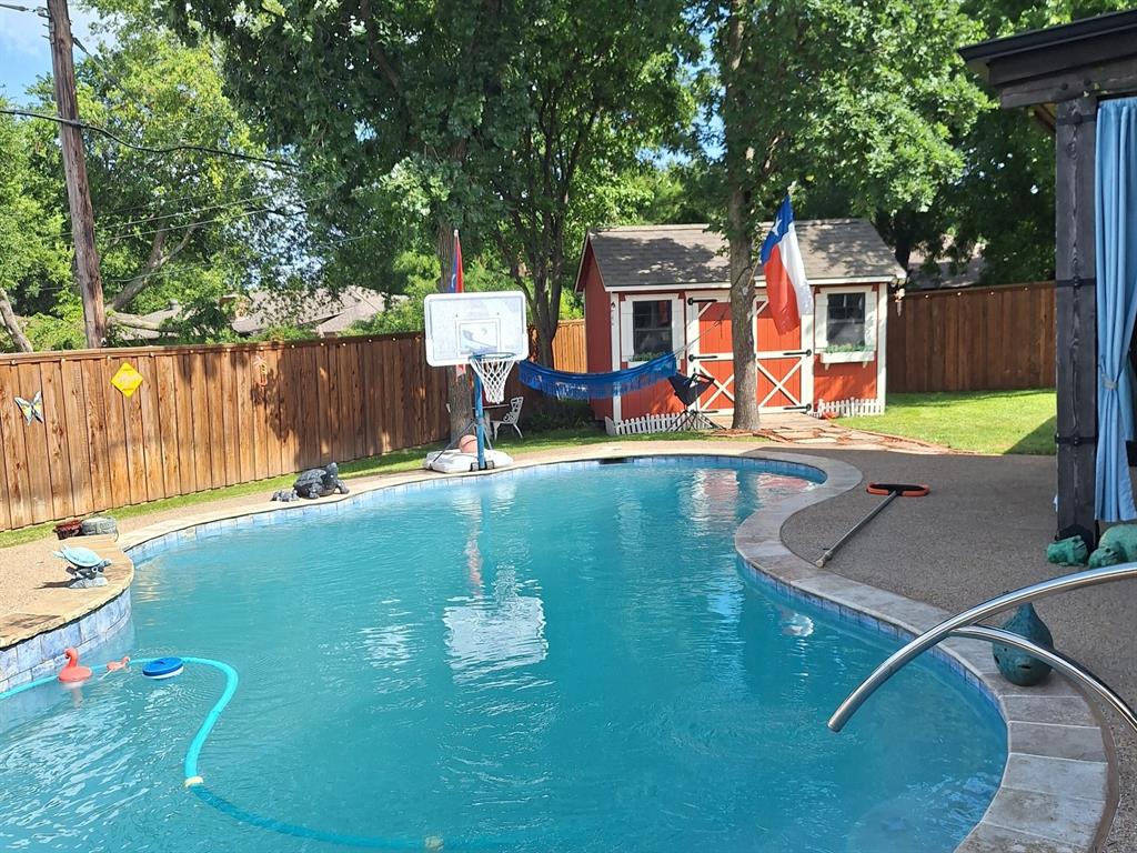 693 Bluebonnet Drive