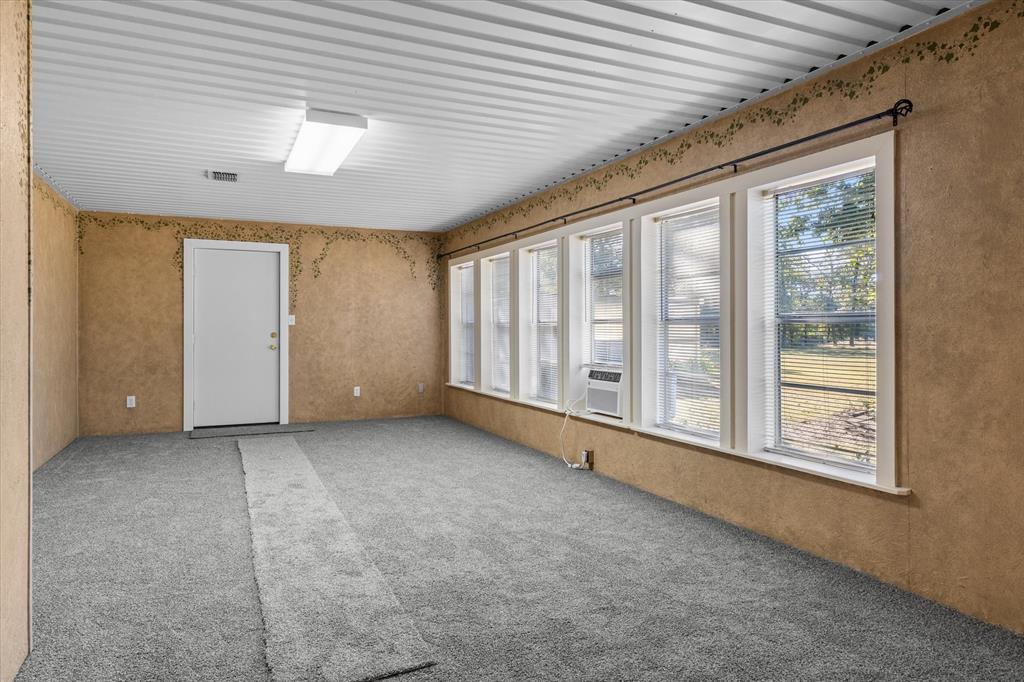 L Shirley - Residential