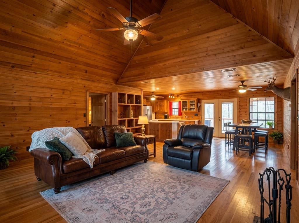 1222 Canyon Wren Loop