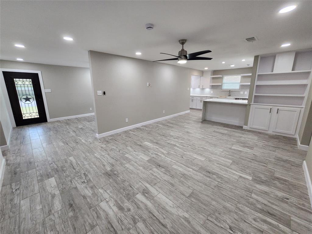 7001 Oakland Lane