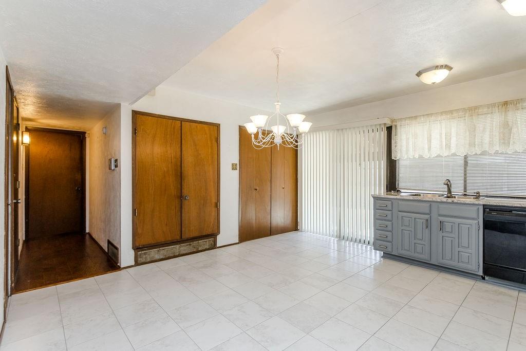 Oaks 04 - Residential