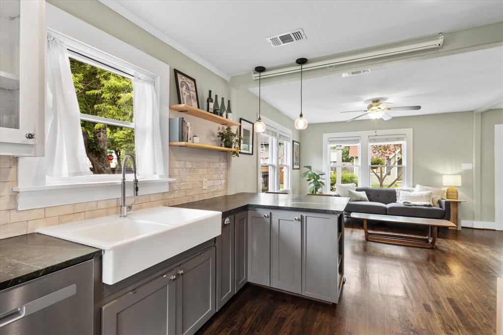 Junius Heights - Residential