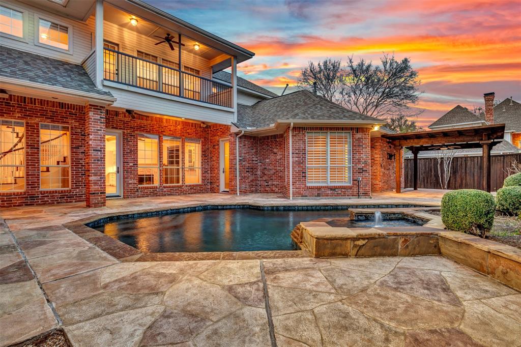 5965 GLENDOWER Lane