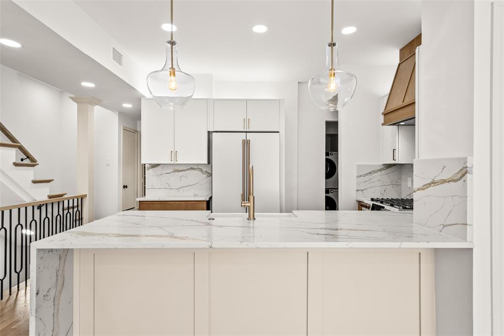 Sunscape 02 Condo - Residential