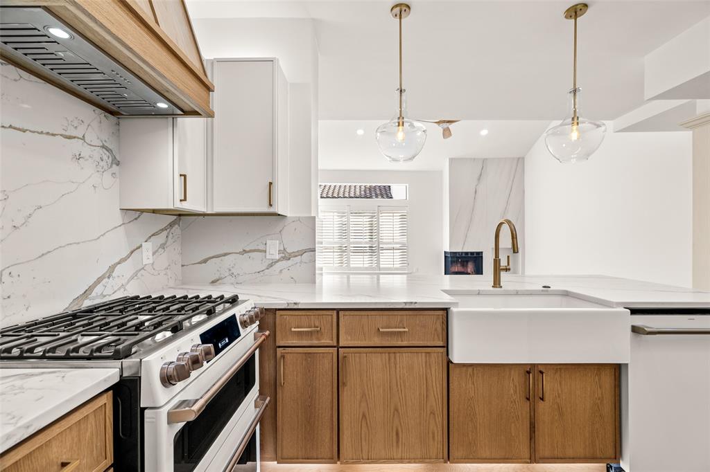 Sunscape 02 Condo - Residential