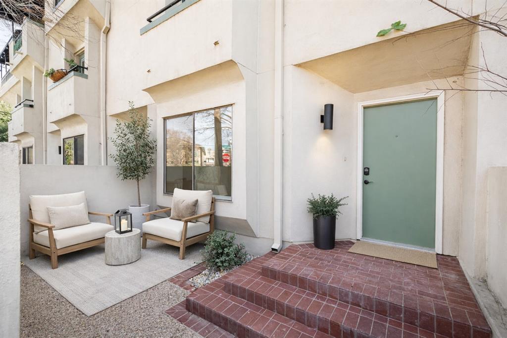 Sunscape 02 Condo - Residential