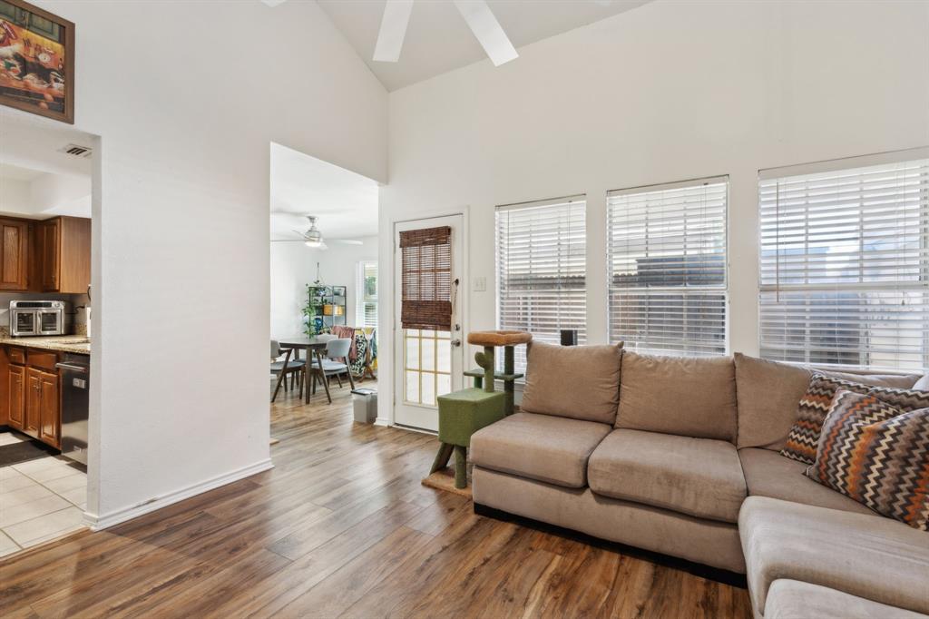 724 Creekwood Court
