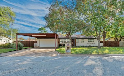 2105 22nd Avenue Mineral Wells TX 76067