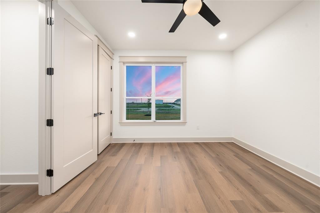 WILLOW MOON RANCH - Residential