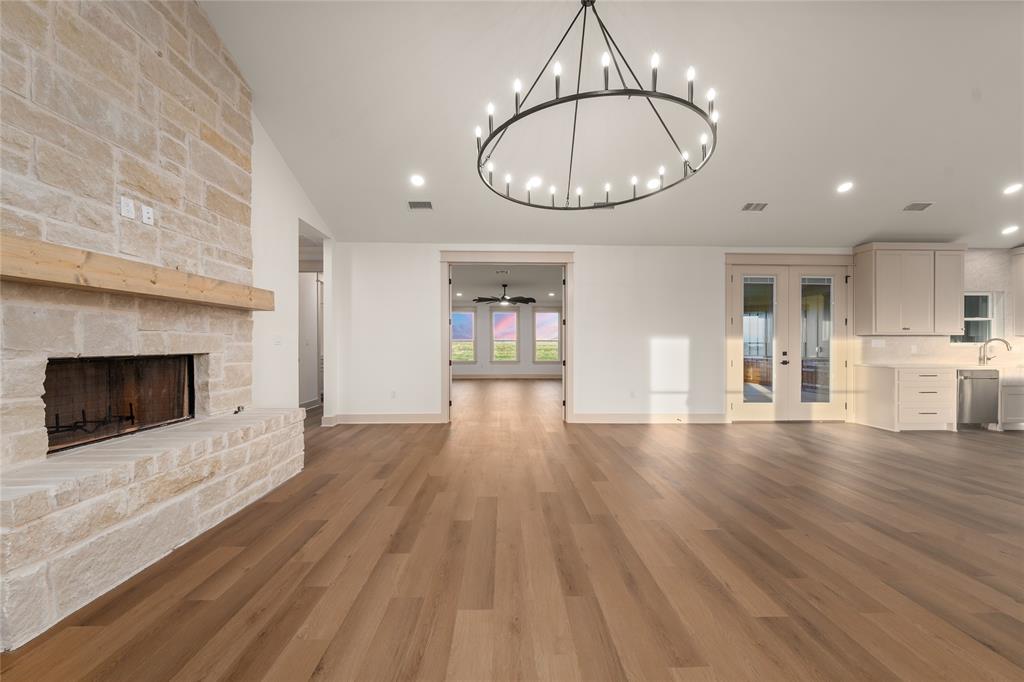 WILLOW MOON RANCH - Residential
