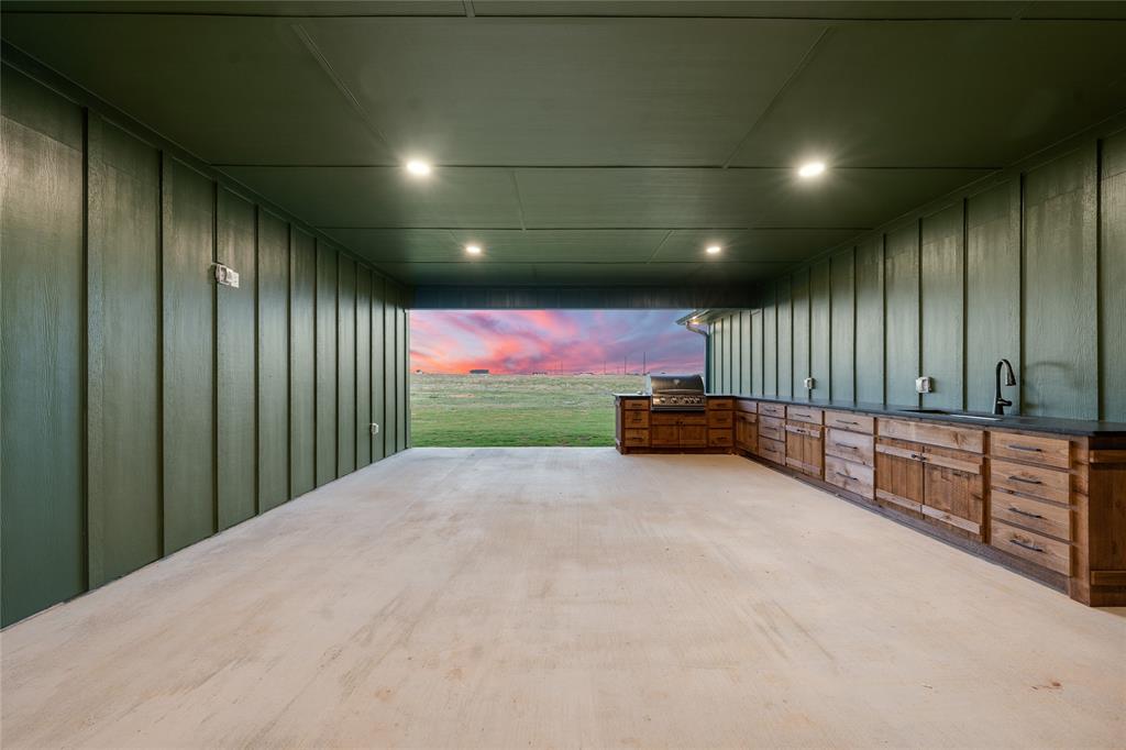WILLOW MOON RANCH - Residential