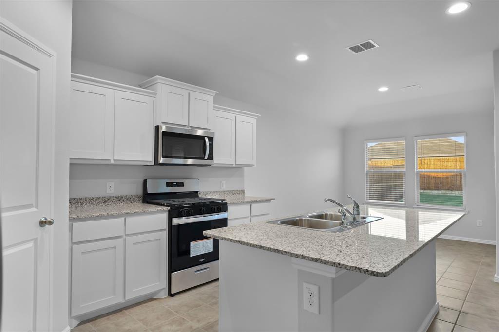 CAMBRIDGE BROOK PHASE 2 - Residential Lease