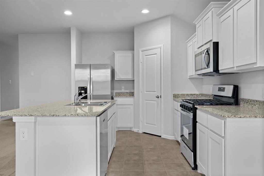 CAMBRIDGE BROOK PHASE 2 - Residential Lease